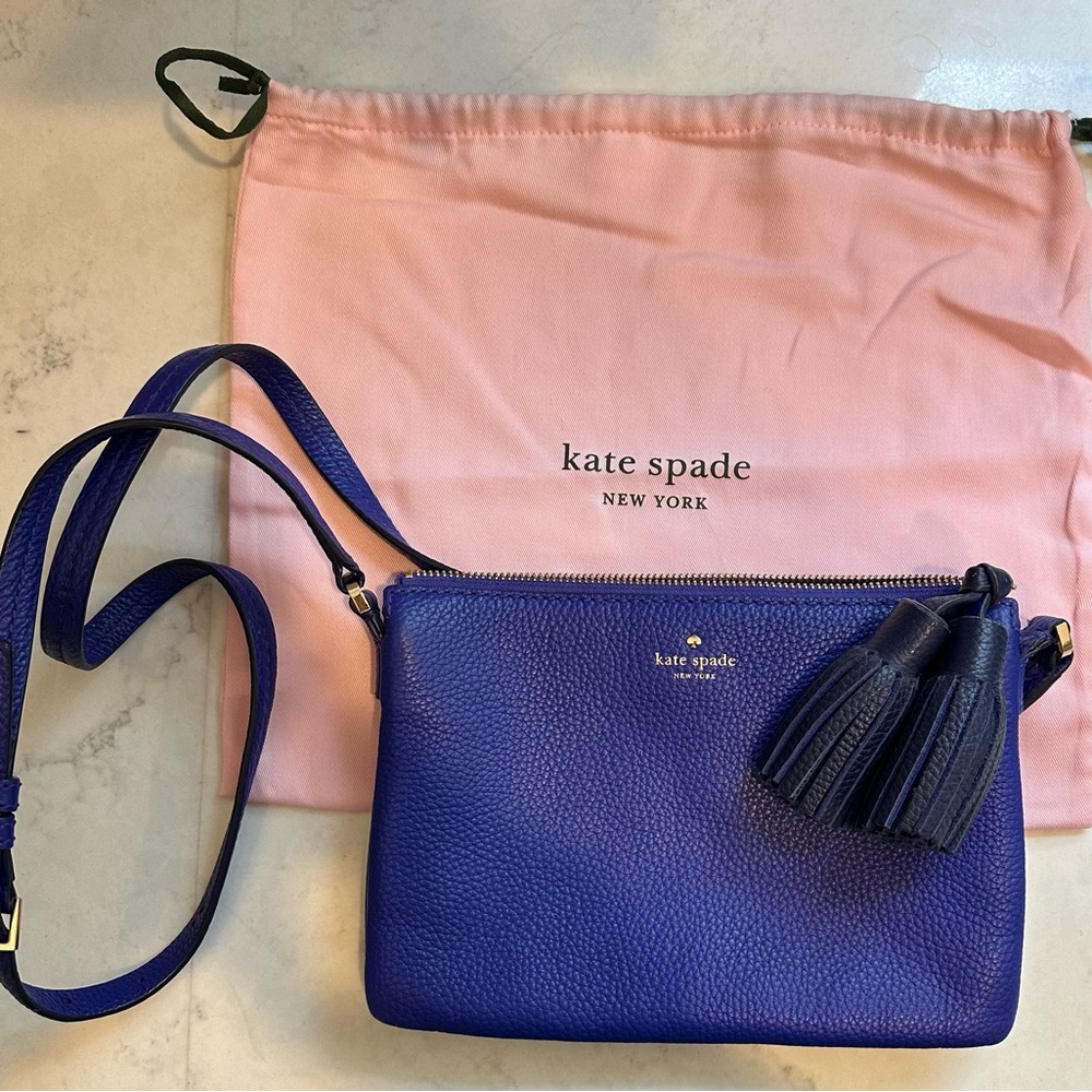 Kate Spade PURPLE! excellent gently used crossbody. Perfect 4 on the go